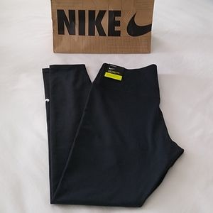 Nike One Dri-Fit Performance Leggings Size Medium NWT